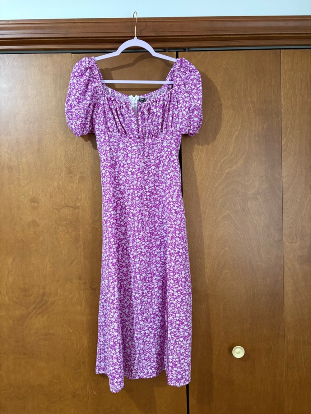 Floral Puff-Sleeve Midi Dress in Lavender Pink